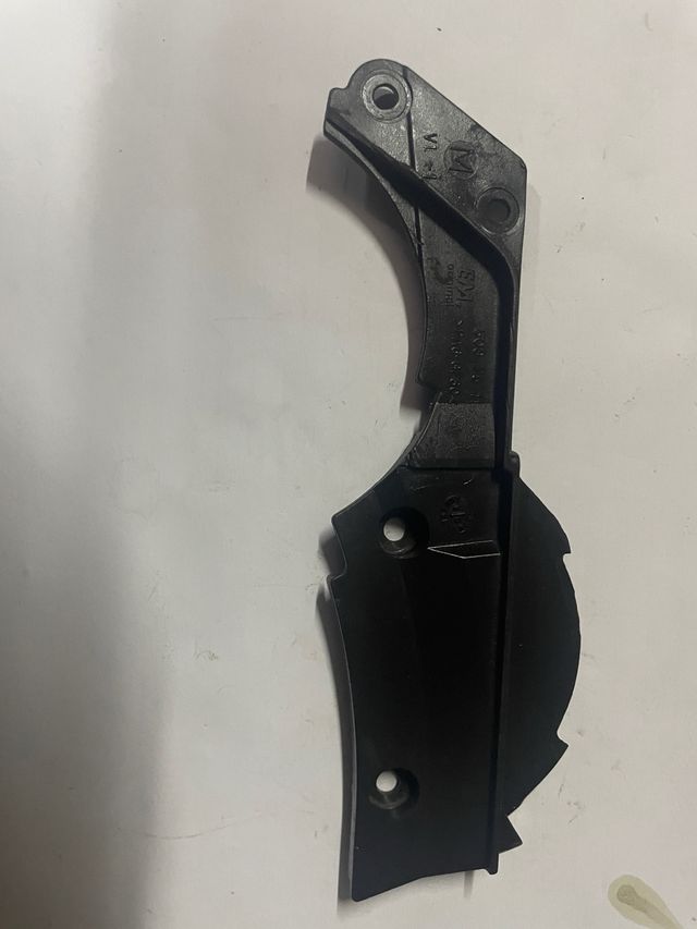 Tapa freno cadena motosierra Husqvarna 372XP