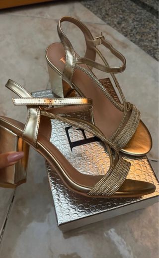 Sandali oro tacco largo con strass