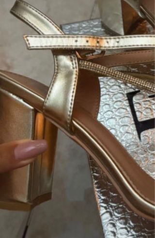 Sandali oro tacco largo con strass