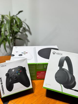 Xbox Series S 512GB + Accessori