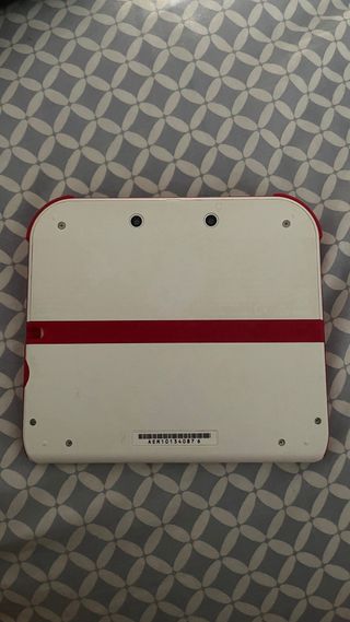 Nintendo2DS Roja y Blanca + Juego