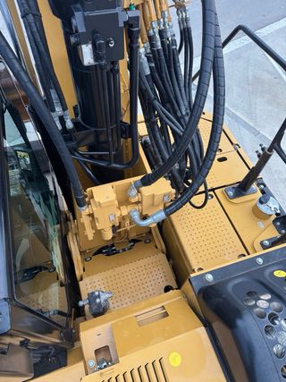 Excavadora Caterpillar 315FL