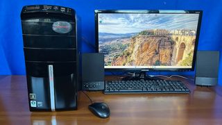 PC completo Windows 11 i5-3550 16GB RAM SSD+1TB