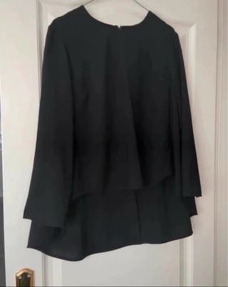 Blusón con vuelo negro talla única