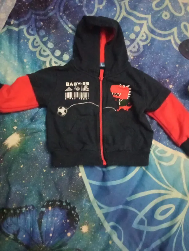 Chaqueta bebé negra y roja