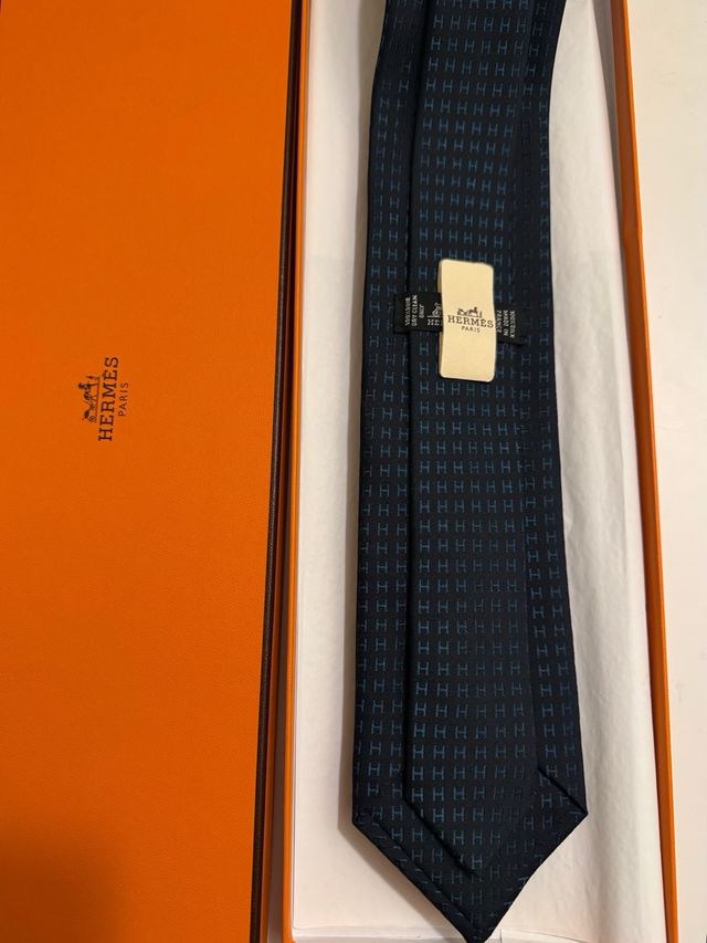 Corbata Hermes Azul Marino y Negro