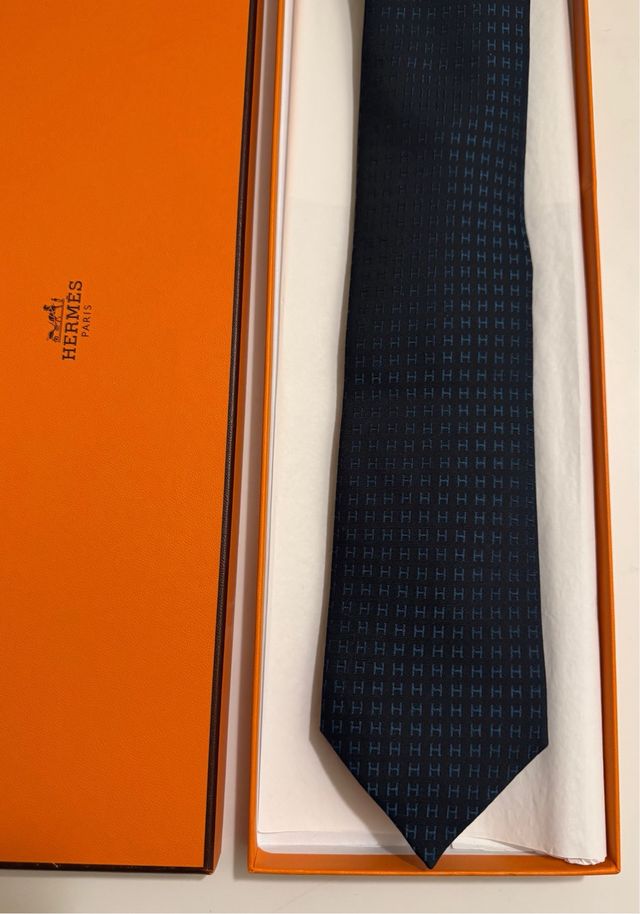 Corbata Hermes Azul Marino y Negro