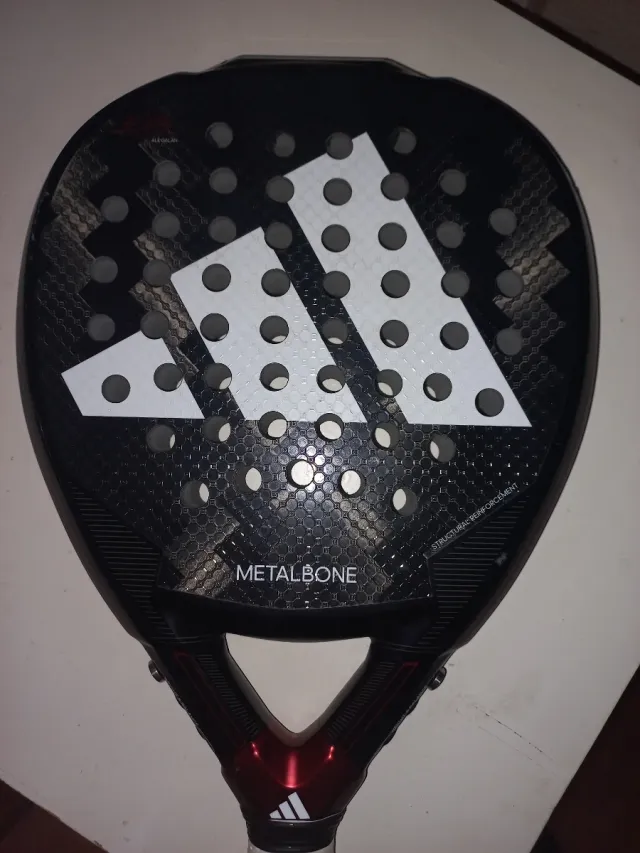 Pala de pádel Adidas Metalbone