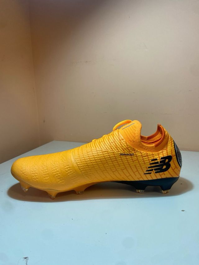 Botas de fútbol New Balance Furon Naranja