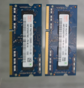 x2 módulos SK hynix 2GB DDR3 1600MHz