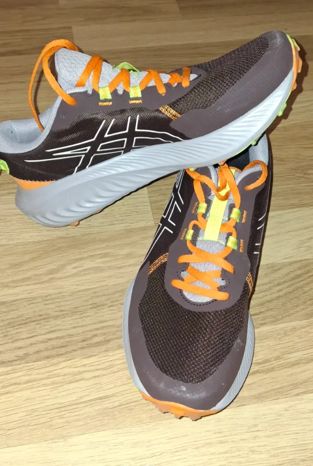 Zapatillas ASICS Talla 42.5 (27cm)