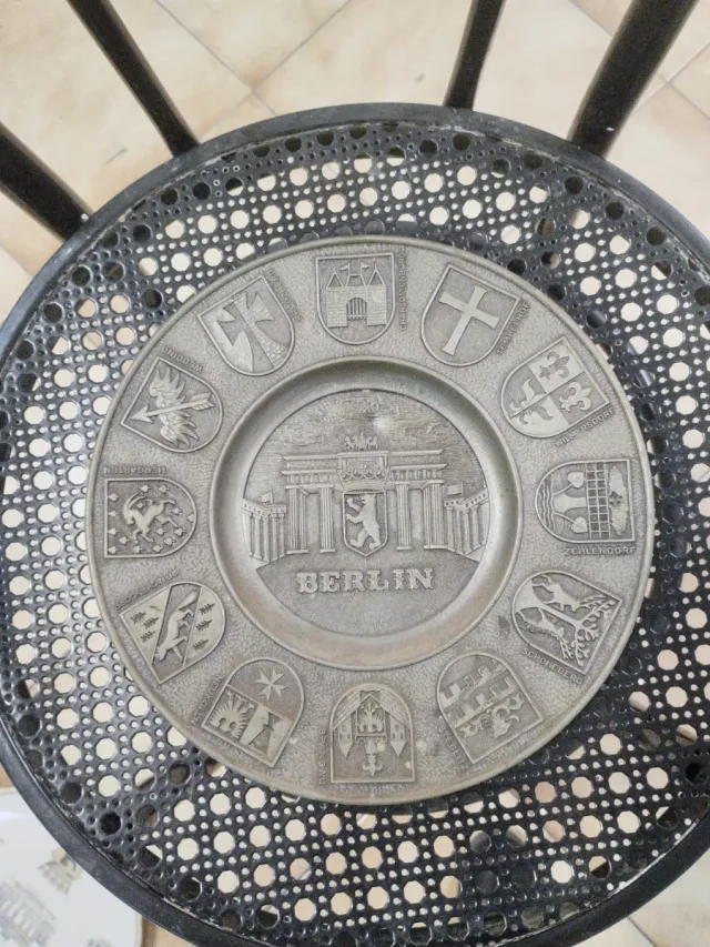 Plato Decorativo Berlín Metal