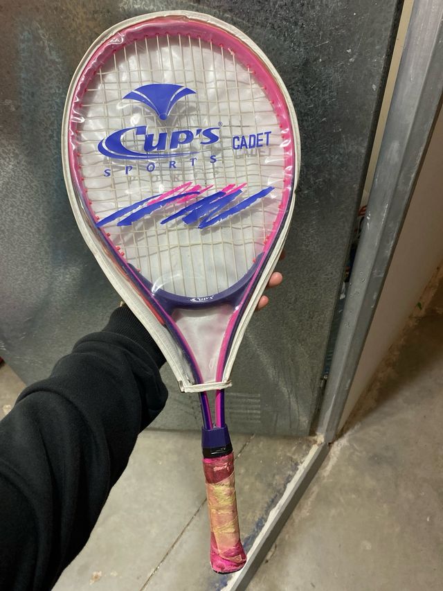 Raqueta de tenis infantil rosa y azul