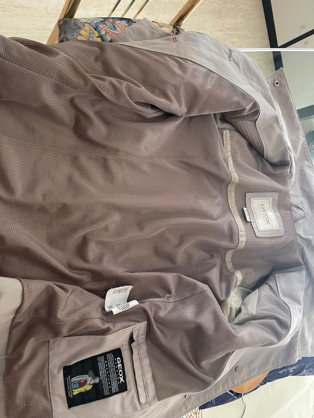 Gabardina corta Geox beige