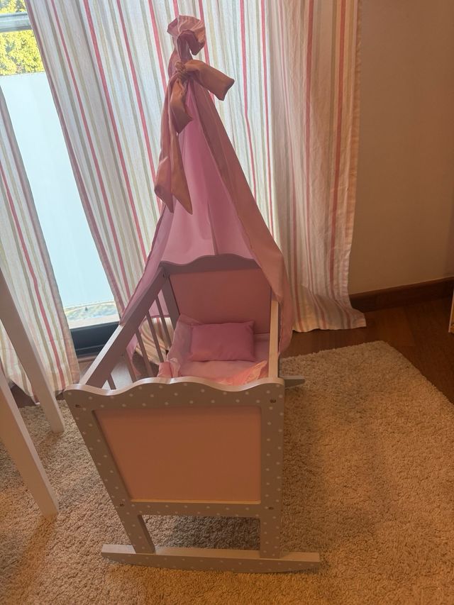 Cuna de muñecas infantil rosa