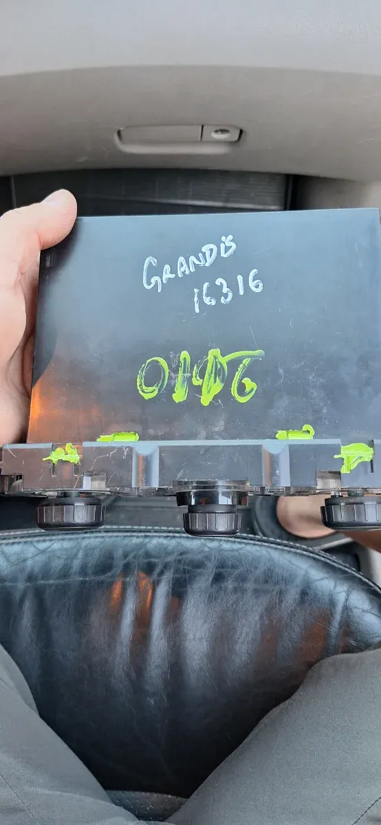 Módulo Control A/C Grandis 16316
Mitsubishi Grandi