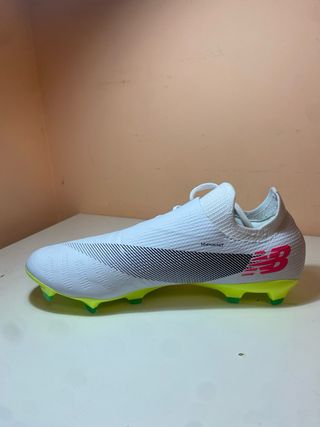 Botas de fútbol New Balance Furon