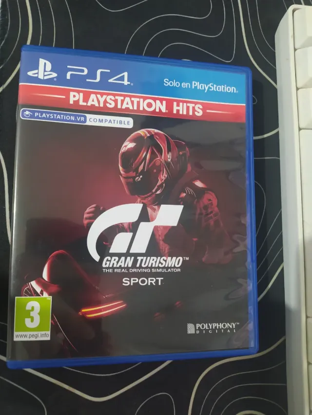 Volante y Pedales Logitech, más juego Gran Turismo