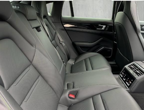 Porsche Panamera 4E-HYBRID 2022