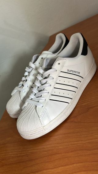 Tenis Adidas Superstar Blancos y Negros