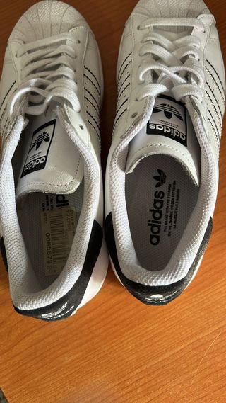 Tenis Adidas Superstar Blancos y Negros