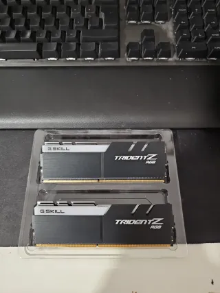 G.Skill Trident Z RGB DDR4 2x8GB 3866MHz CL18