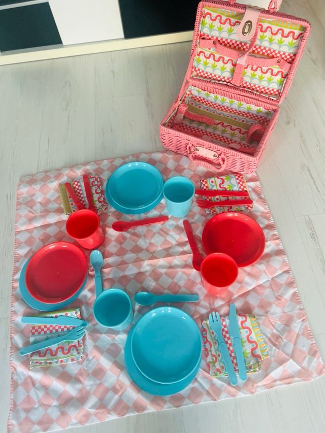 Cesta Picnic Niños. Le falta enganche del cierre