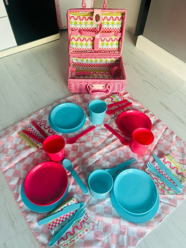 Cesta Picnic Niños. Le falta enganche del cierre