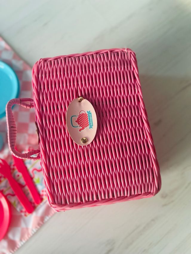 Cesta Picnic Niños. Le falta enganche del cierre