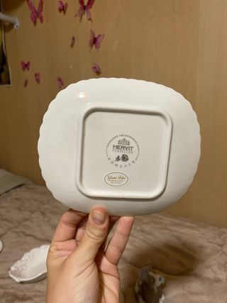 Piattino in porcellana decorato