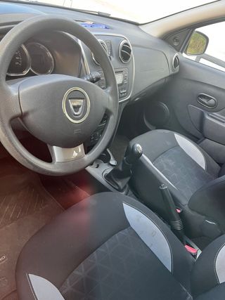 Dacia Sandero 2015