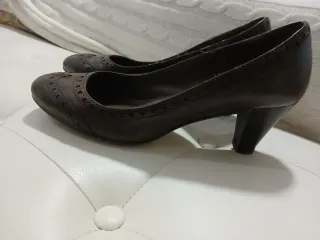 Zapatos de tacón de piel