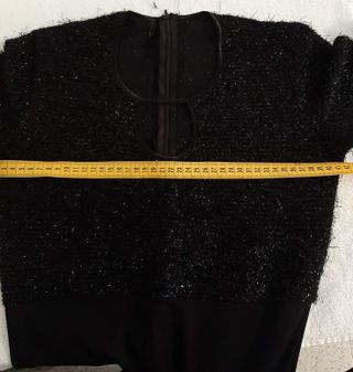 Mono negro con brillos