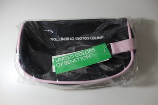 Neceser United Colors of Benetton Negro y Rosa