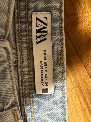 Jeans Zara vita alta svasati
