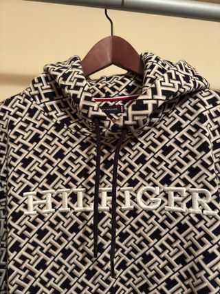 Felpa Tommy Hilfiger con logo all-over