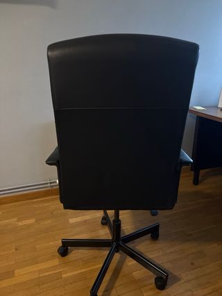 Silla de escritorio negra