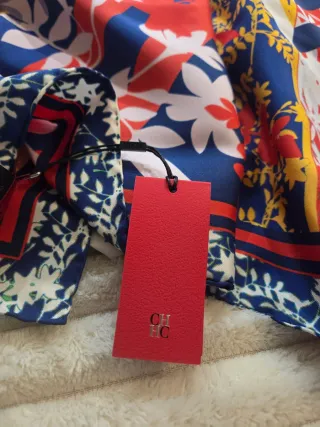 Fular Seda Carolina Herrera Azul Rojo