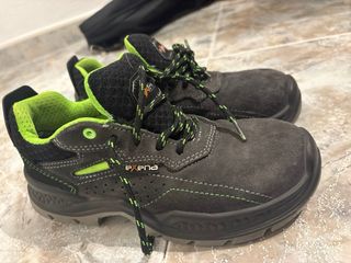 Zapatos de trabajo Exena talla 37