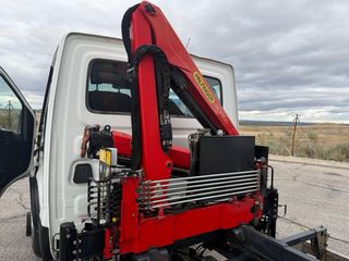 Iveco Daily Basculante con Grúa