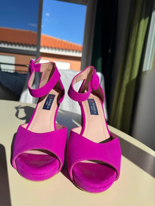 Sandalias Daniel Shoes Talla 37 Horma Ancha