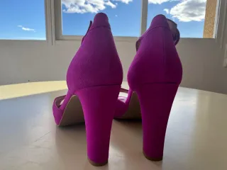 Sandalias Daniel Shoes Talla 37 Horma Ancha