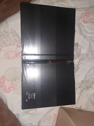 Carpetas de anillas negra