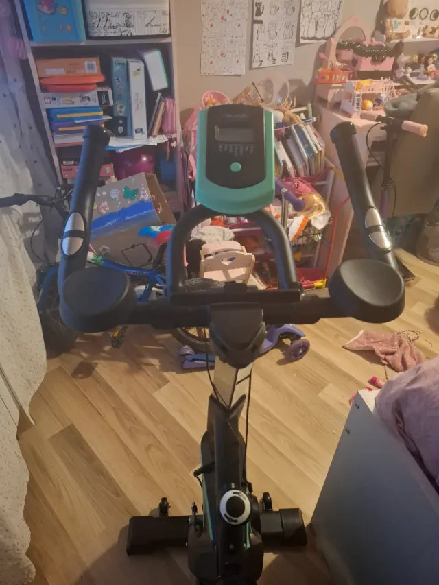 Bicicleta estática casi nueva contador roto