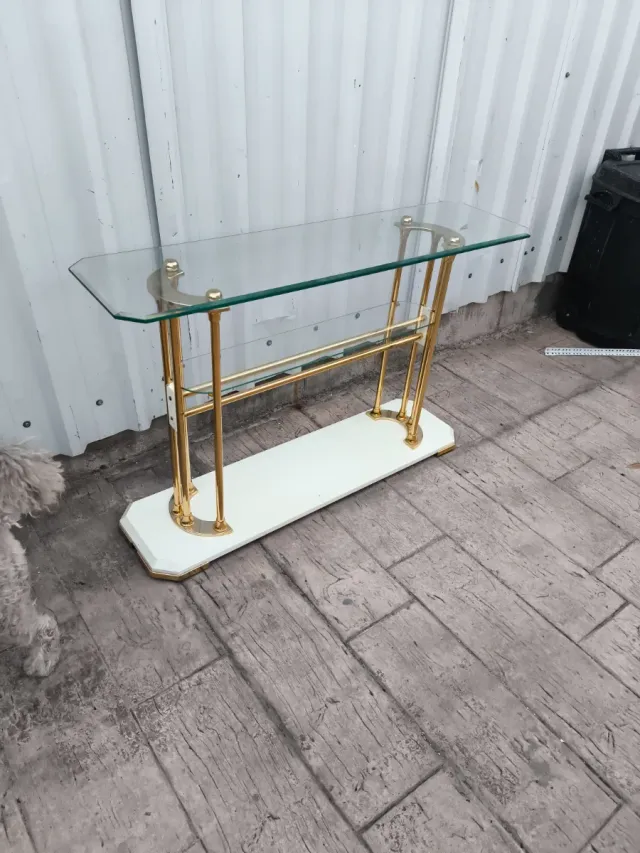 Mesa entradita cristal y metal dorado