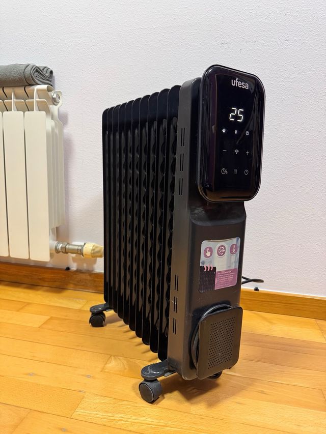 Radiador Aceite Digital Ufesa Negro