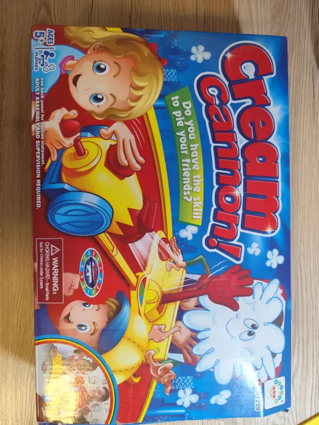 Cream Cannon Juego de Mesa