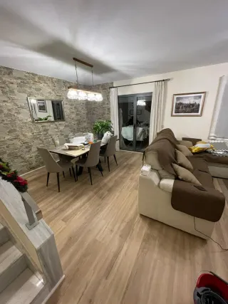 Instalación tarima flotante y vinílica