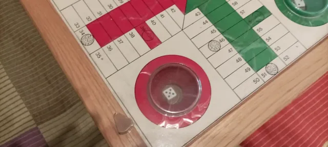 Juego de mesa La oca y parchís muy antiguo