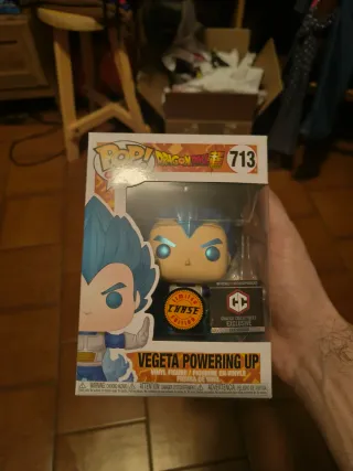Funko Pop Vegeta Powering Up #713 CHASE chalice